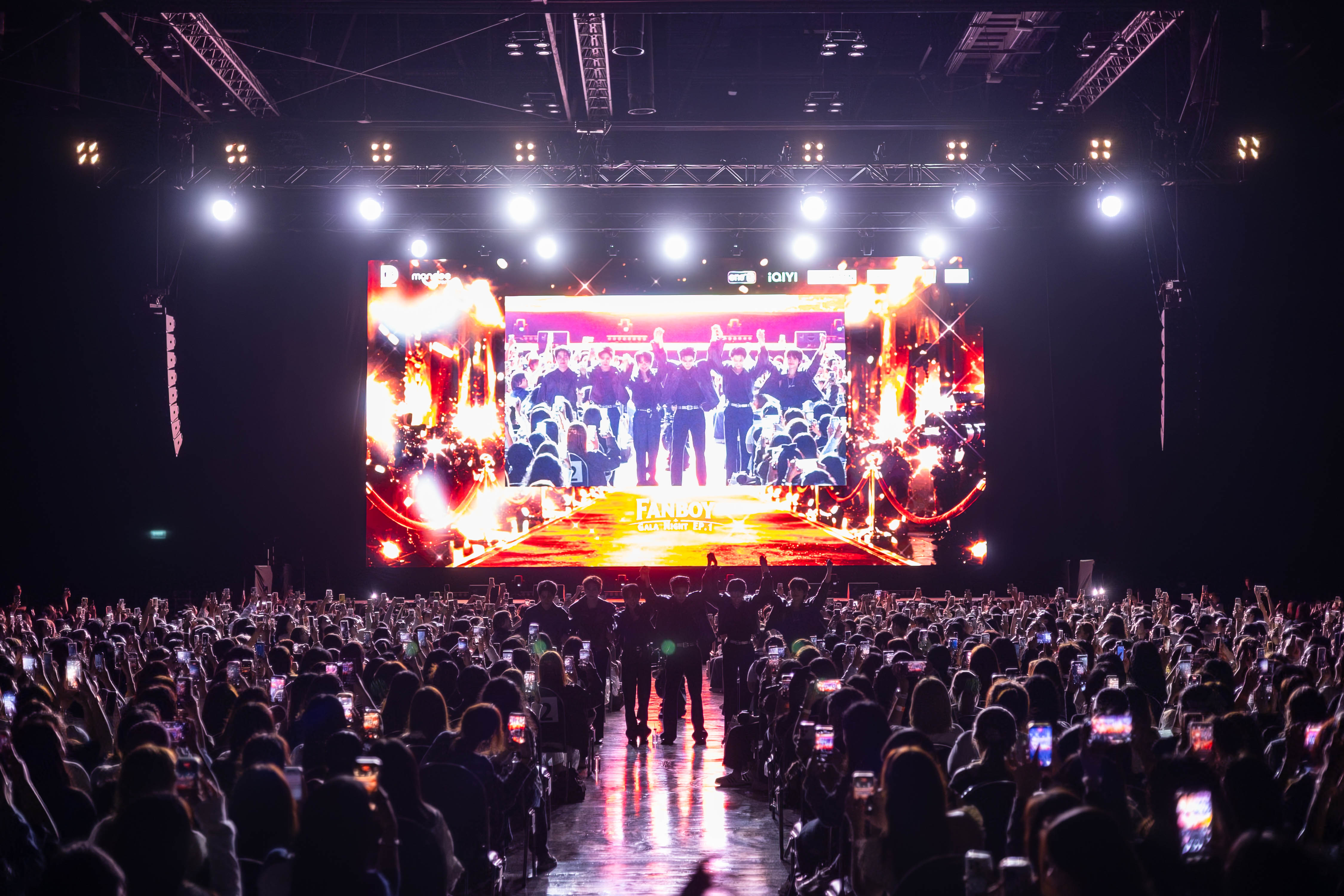 ‘อู่อู๋ - เซฟ – เจมส์ - ริวจิน - แพทจิ’ ปลื้มฟีดแบคดี  ส่งซีรีส์ ‘MR.FANBOY รักสุดใจนายแฟนบอย’ ลงจอครั้งแรก โดนเส้นตั้งแต่ EP 1 พร้อมความแรงอันดับ 1 เทรนด์ X